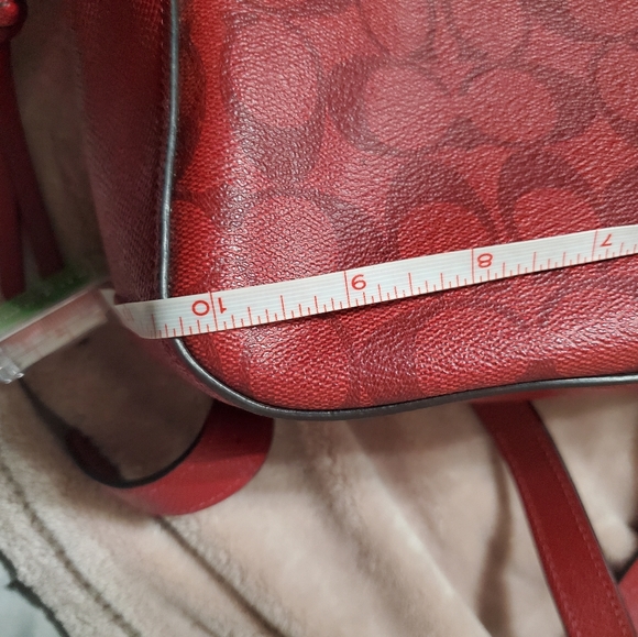 Red coach backpack - Picture 8 of 9